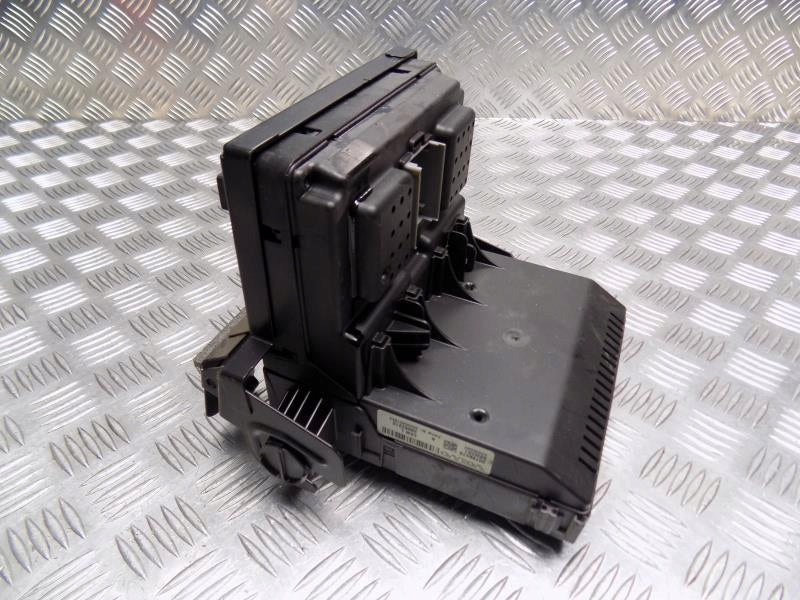 VOLVO V70 II MODULE CEM 30786475