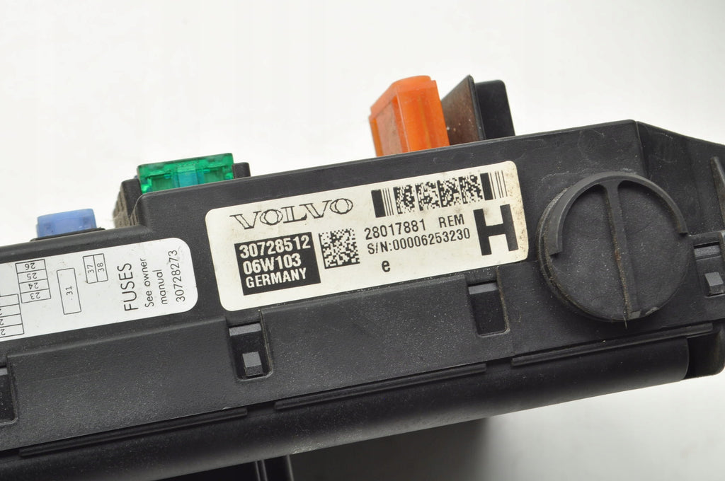 VOLVO V70 II S60 AND XC70 BOX MODULE REM 30728512