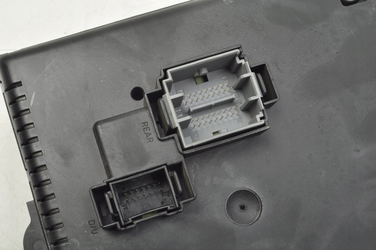 VOLVO V70 II S60 AND XC70 BOX MODULE REM 30728512