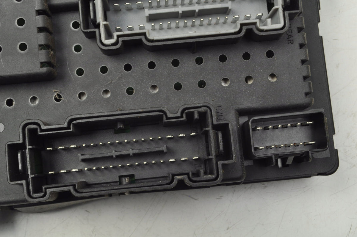 VOLVO V70 II S60 AND XC70 BOX MODULE REM 30728512