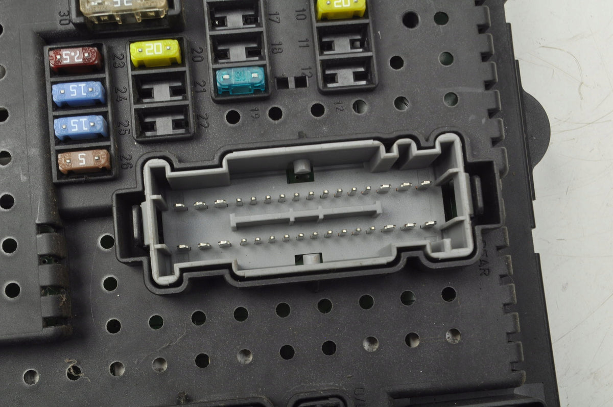 VOLVO V70 II S60 AND XC70 BOX MODULE REM 30728512