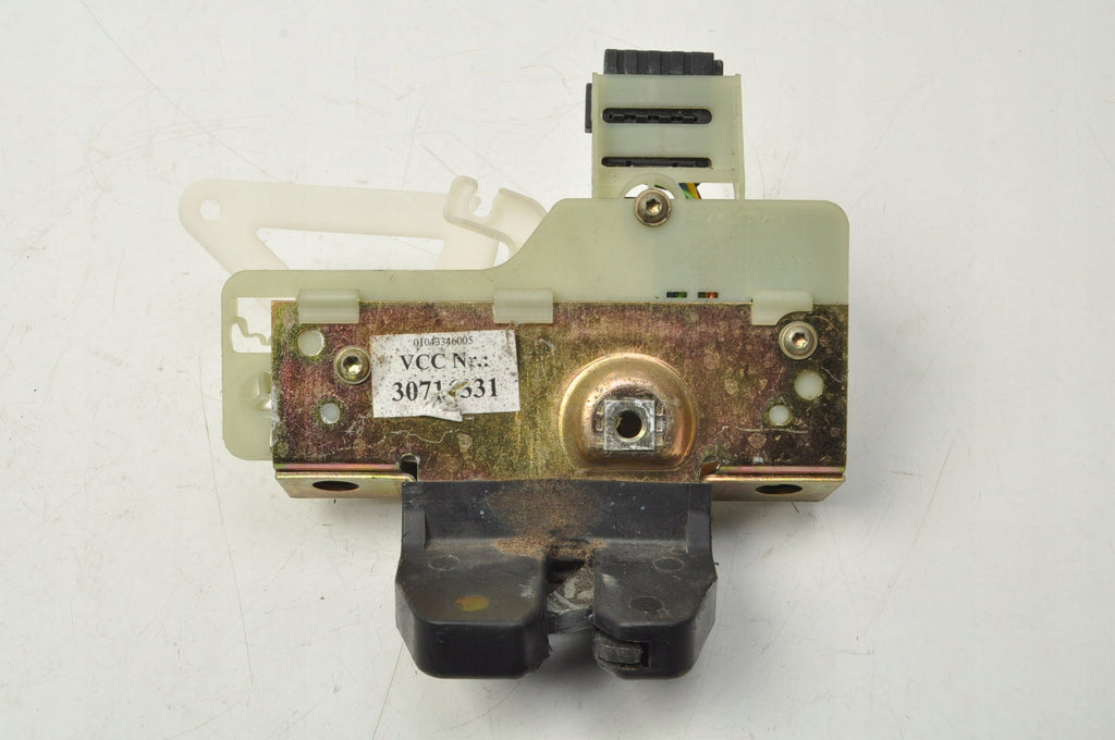 VOLVO V70 II XC70 TAILGATE LOCK 30753829 STATION WAGON 4 PIN