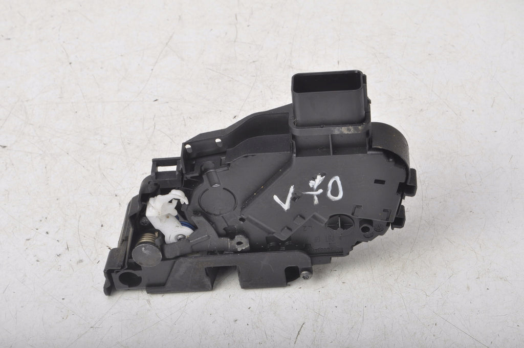 VOLVO V70 III DOOR LOCK LEFT FRONT P1 31253665