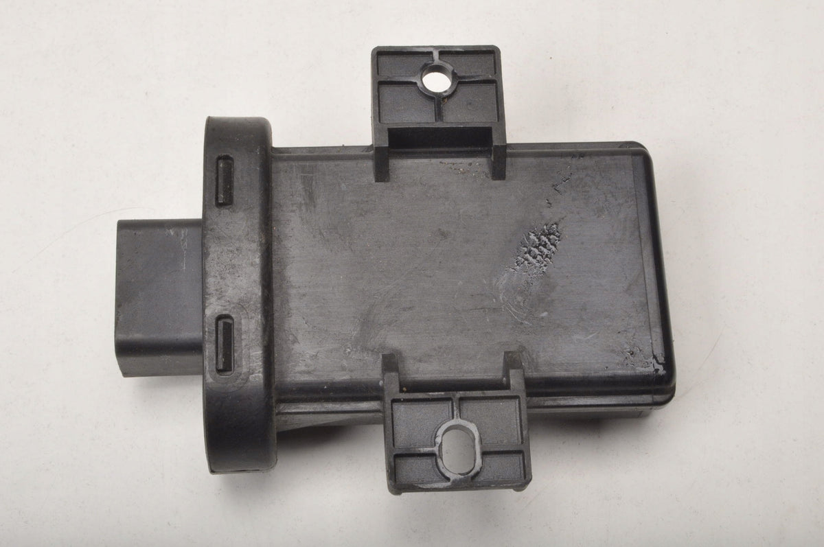 VOLVO V70 III MODULE CONTROLLER LIGHT RELAY 30782658AA