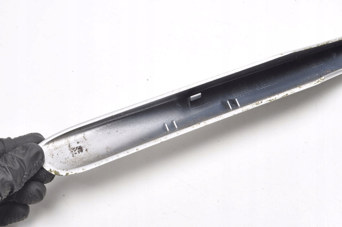 VOLVO V70 III ROOF RAIL CAP 30784180 RIGHT FRONT