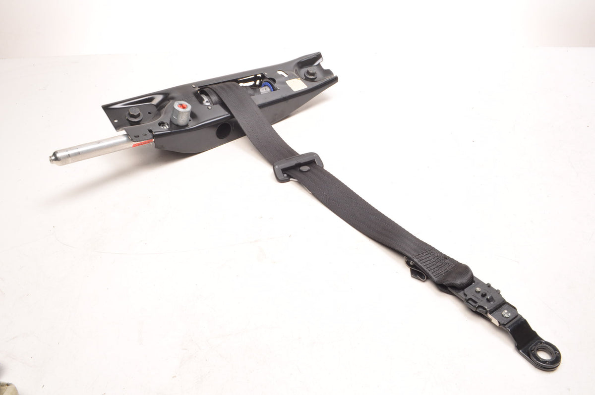 VOLVO V70 III S80 II XC70 II SEAT BELT LEFT FRONT 39818791