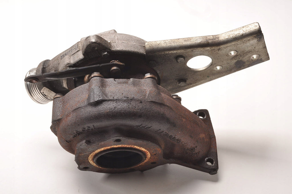 VOLVO V70 S80 XC70 XC90 2.4 D5 200KM TURBOCHARGER TURBINE 31293507