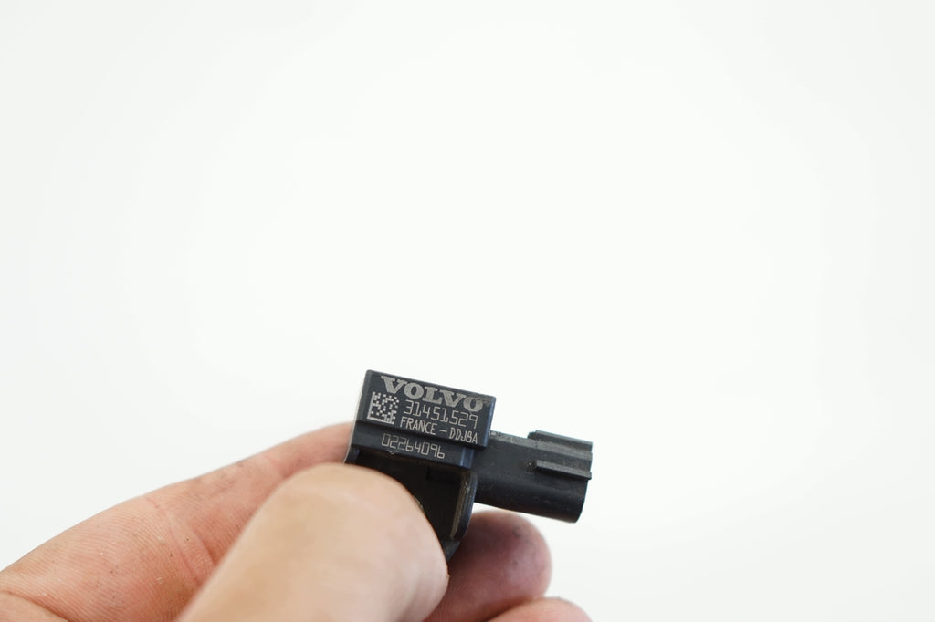 VOLVO V90 18R IMPACT SENSOR 31451529