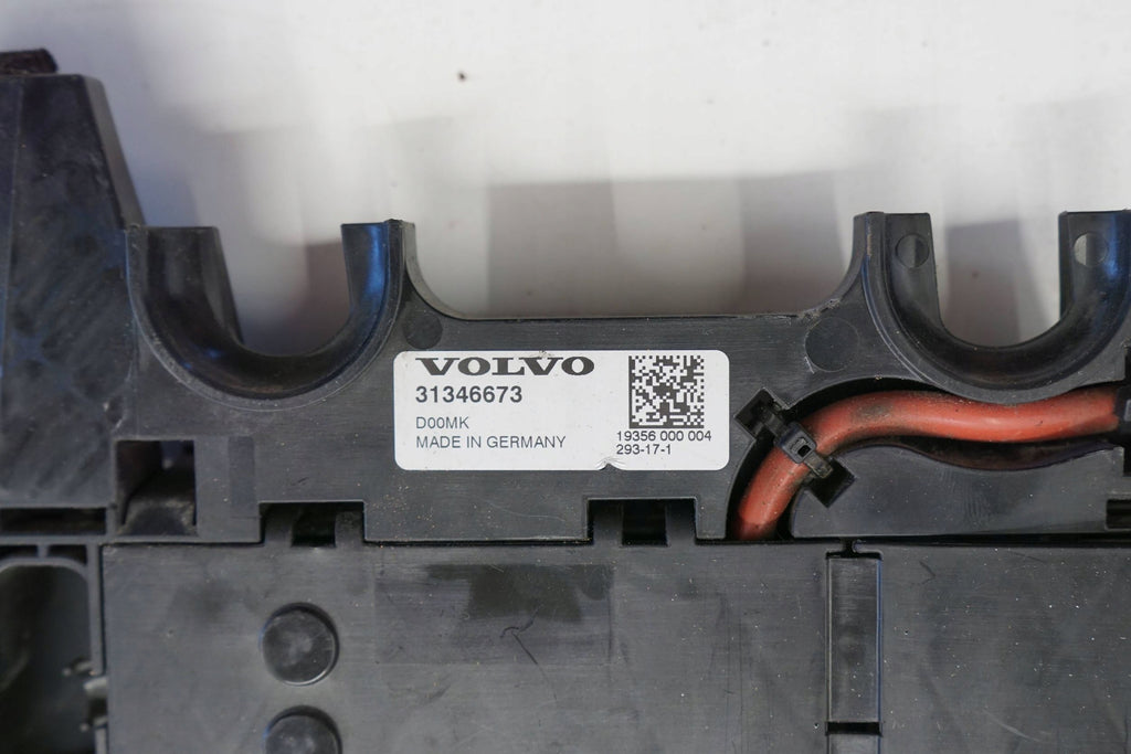 VOLVO V90 19R 2.0 T6 CURRENT DISTRIBUTOR 31346673