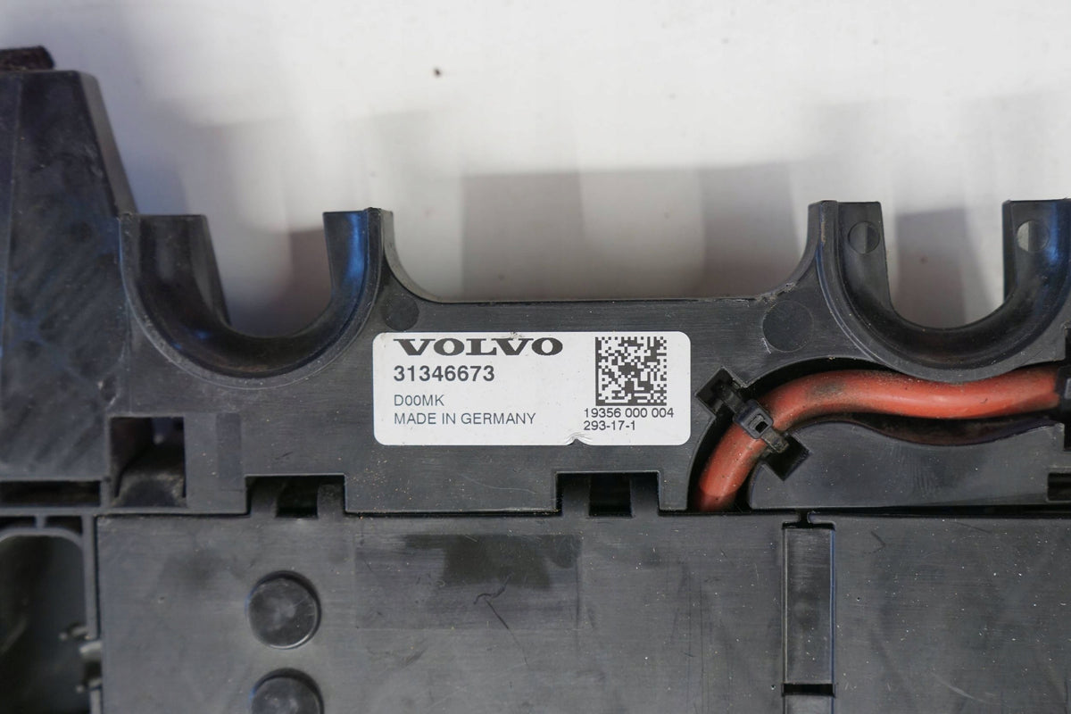 VOLVO V90 19R 2.0 T6 CURRENT DISTRIBUTOR 31346673