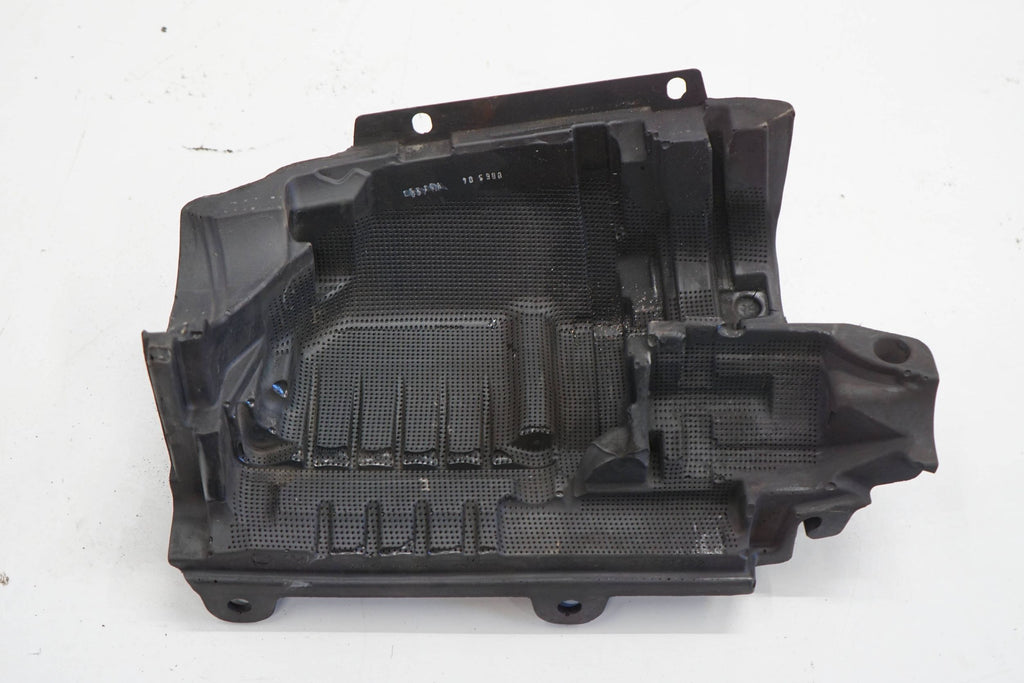 VOLVO V90 19R COMPRESSOR COVER HOUSING 31437422