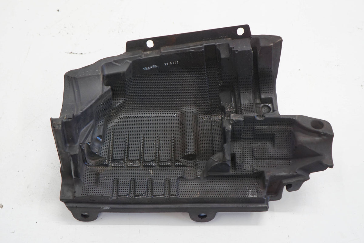 VOLVO V90 19R COMPRESSOR COVER HOUSING 31437422