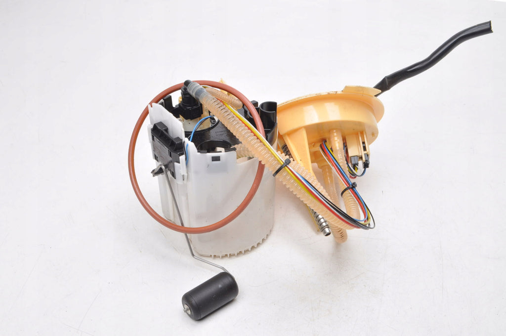 VOLVO V90 II 2.0 D4 FUEL PUMP 31405482