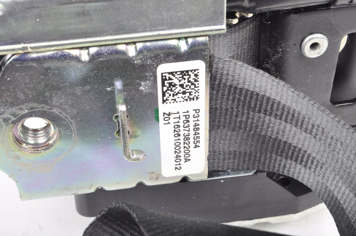 VOLVO V90 II BELT LEFT FRONT 636201500A 31484554