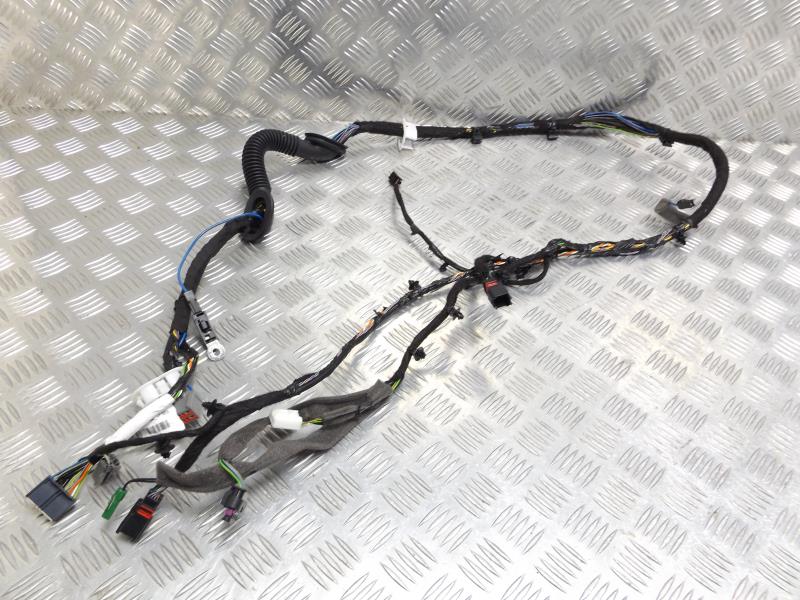 VOLVO V90 II FLAP BEAM RIGHT 32130190-AA