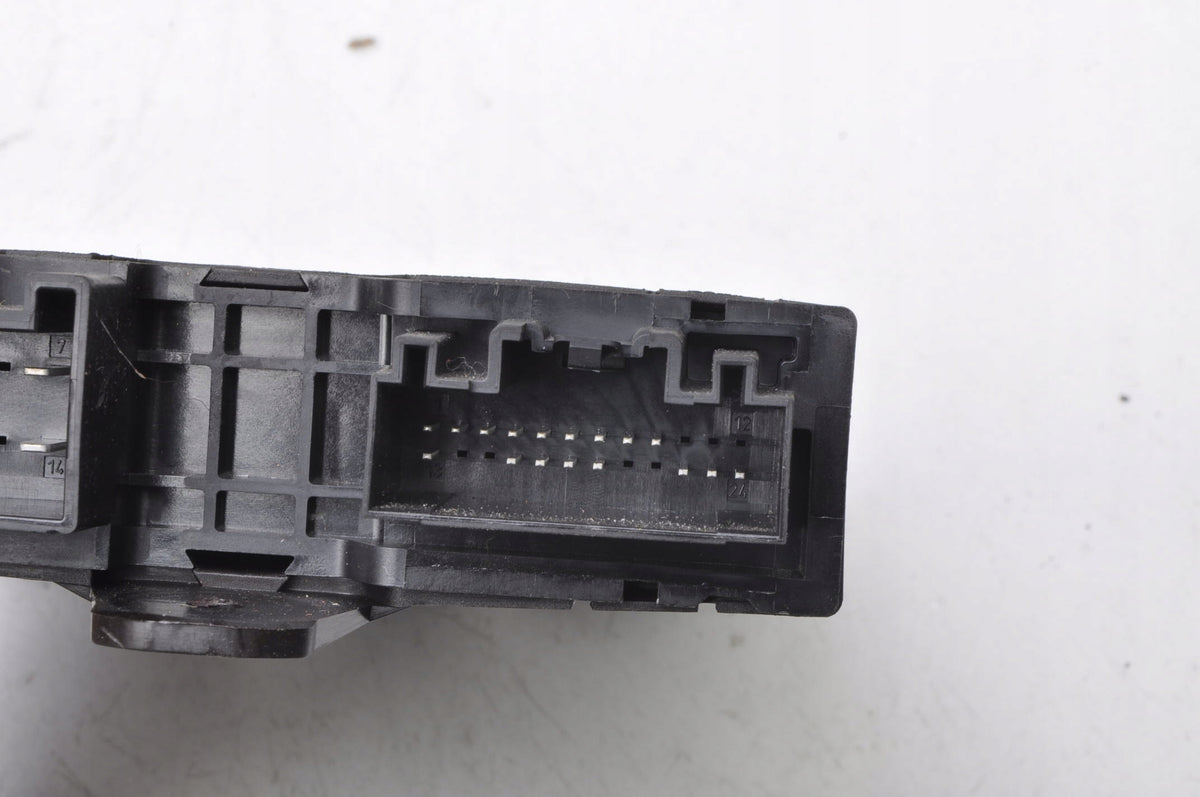 VOLVO V90 II FLAP CONTROLLER MODULE 32214767