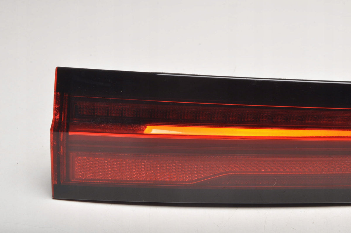 VOLVO V90 II LAMP LEFT REAR FLAP 32337136