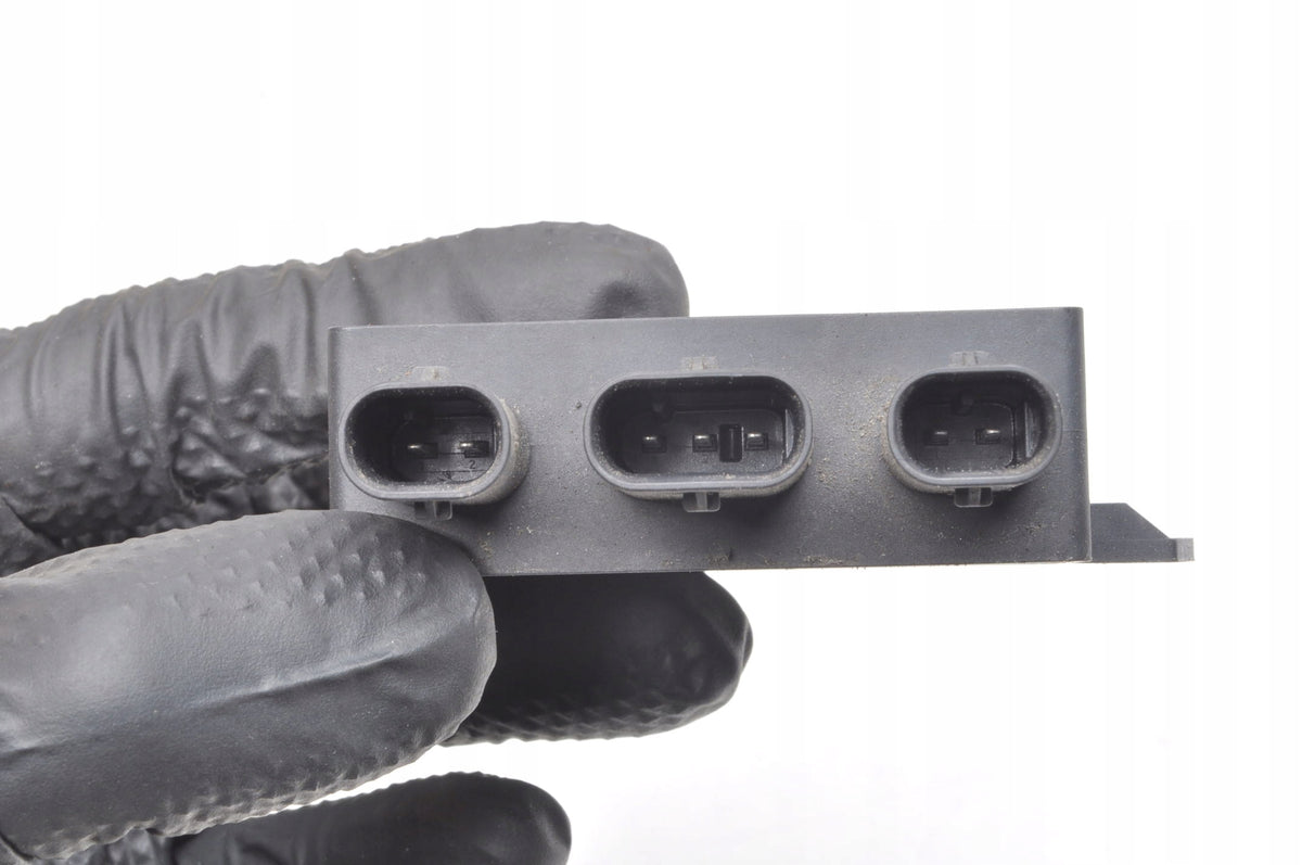 VOLVO V90 II MODULE RELAY FLAP OPENING SENSOR SEDAN C96550-100
