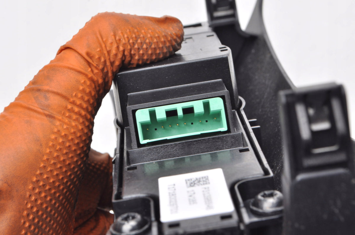 VOLVO V90 II RADIO PANEL P31398846