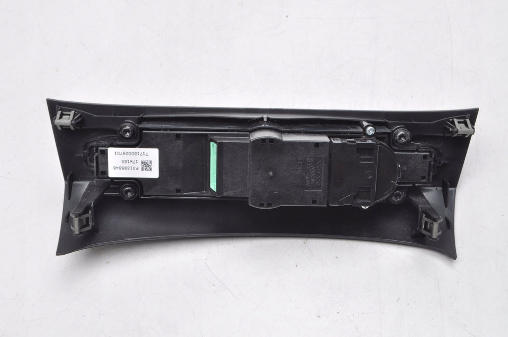 VOLVO V90 II RADIO PANEL P31398846