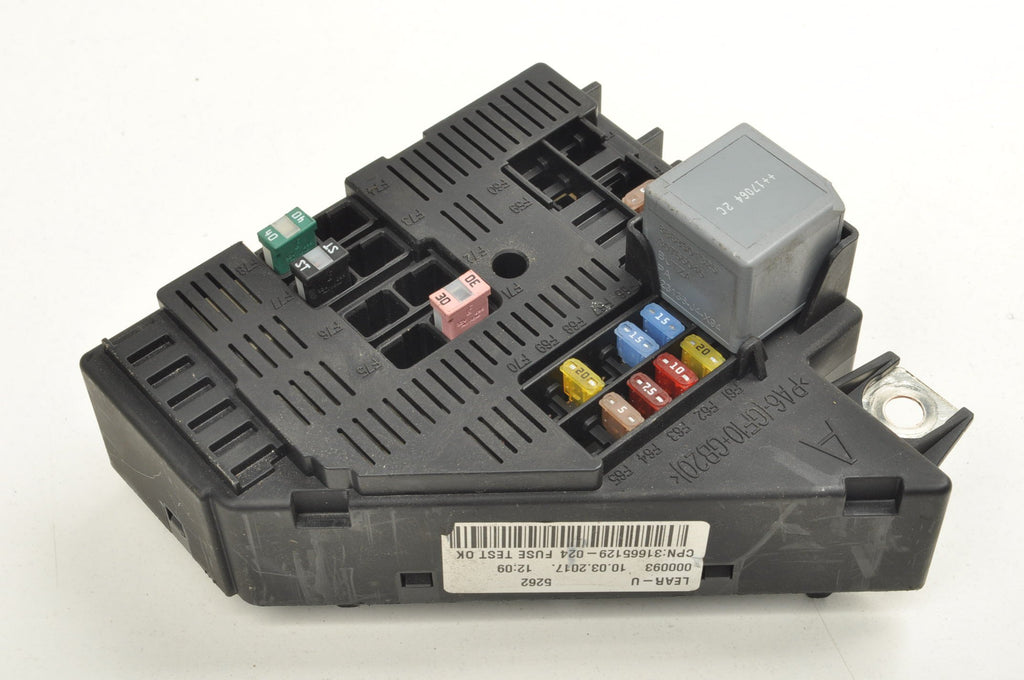 VOLVO V90 II S90 2.0 D5 FUSE BOX 31473571
