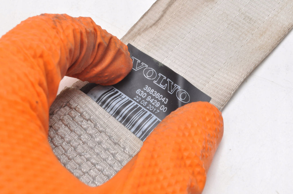 VOLVO V90 II SEAT BELT LEFT REAR 2 ROW 39836043 P39836043