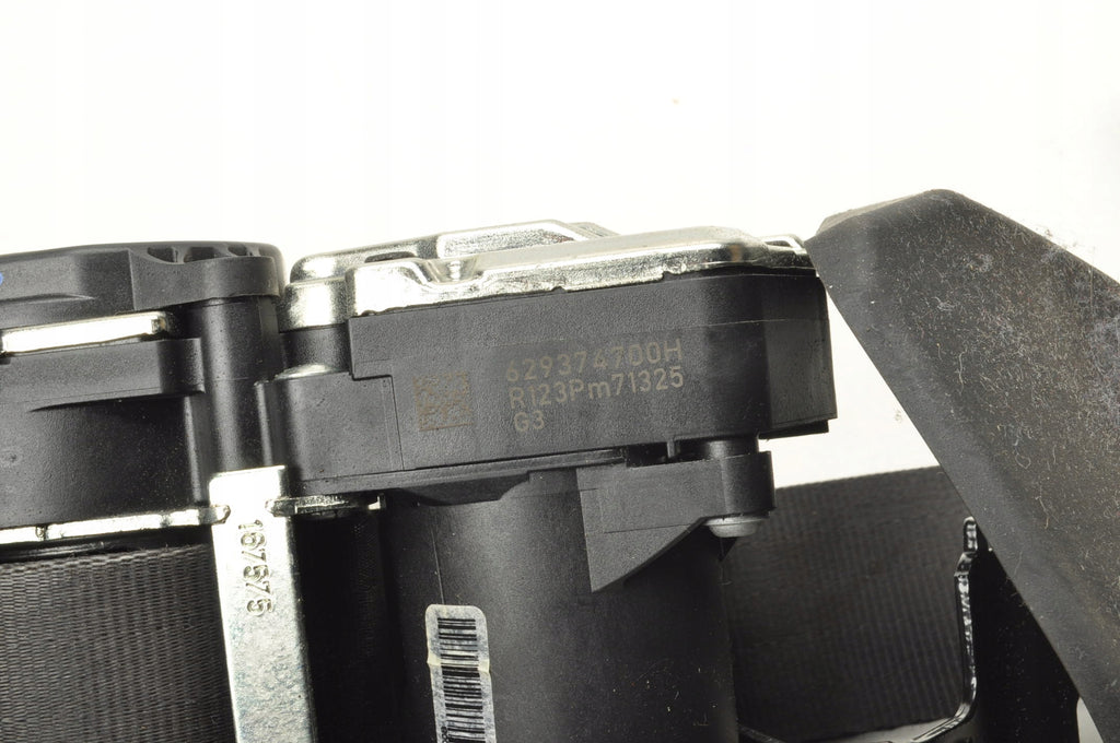 VOLVO V90 II SEAT BELT RIGHT FRONT 31675248