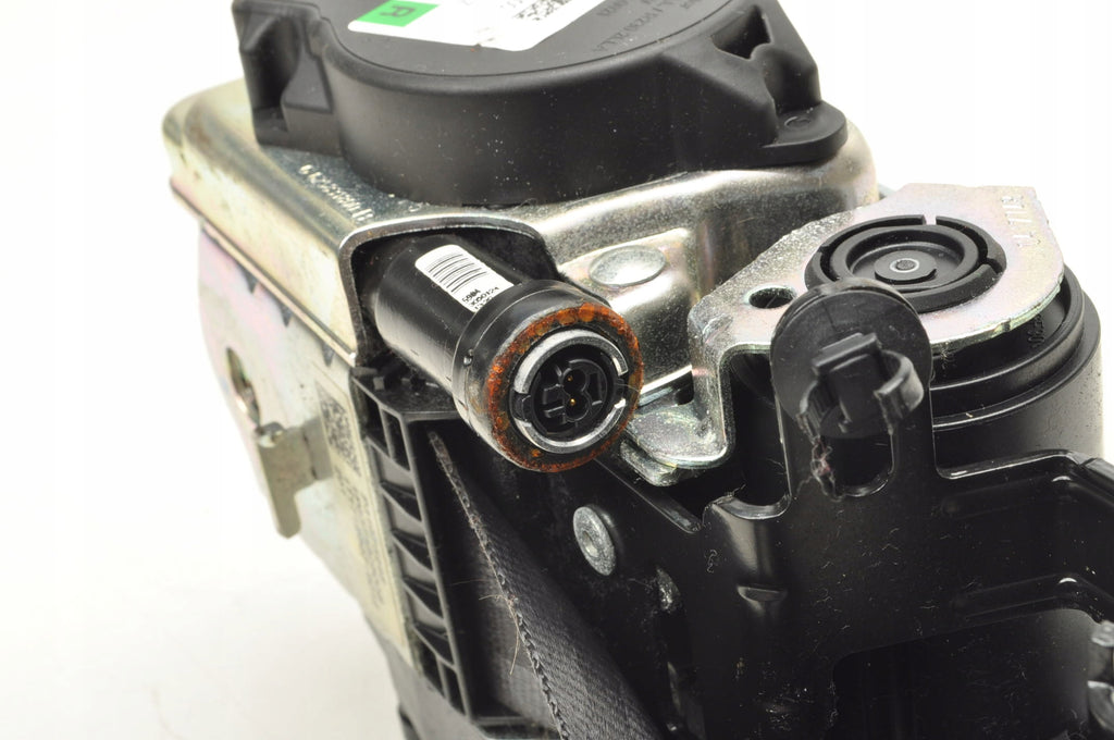 VOLVO V90 II SEAT BELT RIGHT FRONT 31675248