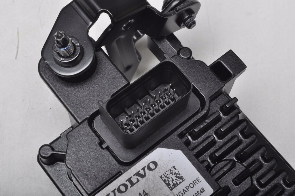 VOLVO V90 II SENSOR RADAR CAMERA 32243044
