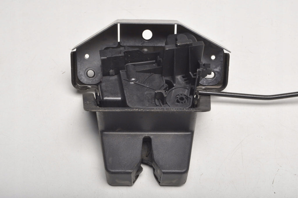 VOLVO V90 II TAILGATE LOCK 31349975