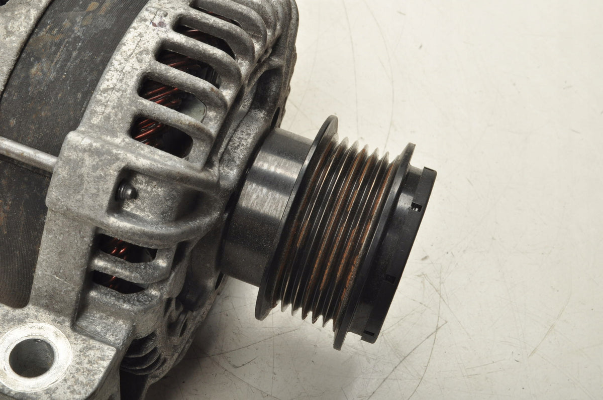 VOLVO XC40 1.5 T3 12V 163KM ALTERNATOR 32279255