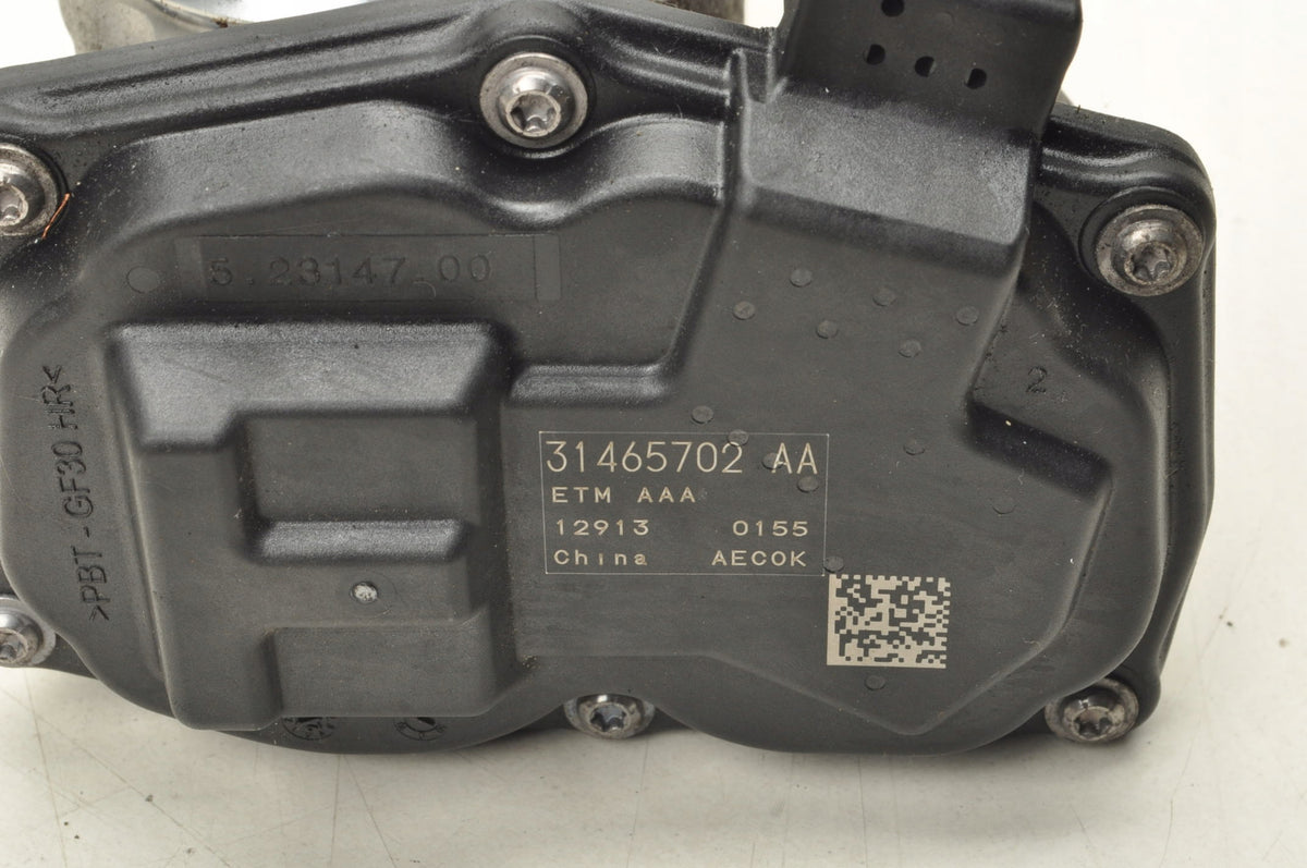 VOLVO XC40 1.5 T3 12V 163KM THROTTLE 31465702