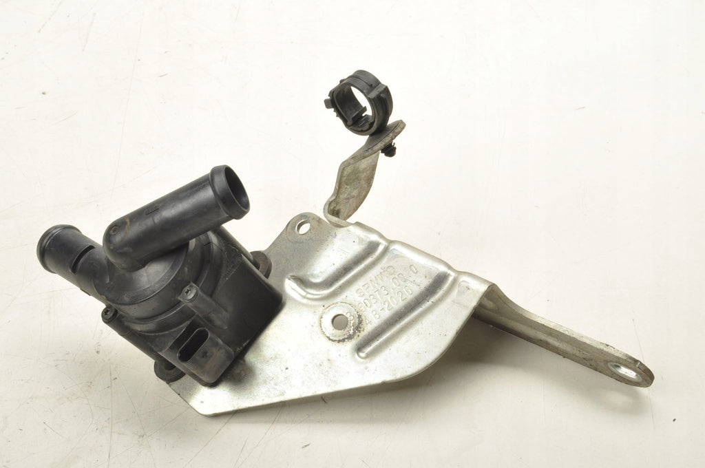 VOLVO XC40 1.5 T3 12V 163KM WATER PUMP 31461909