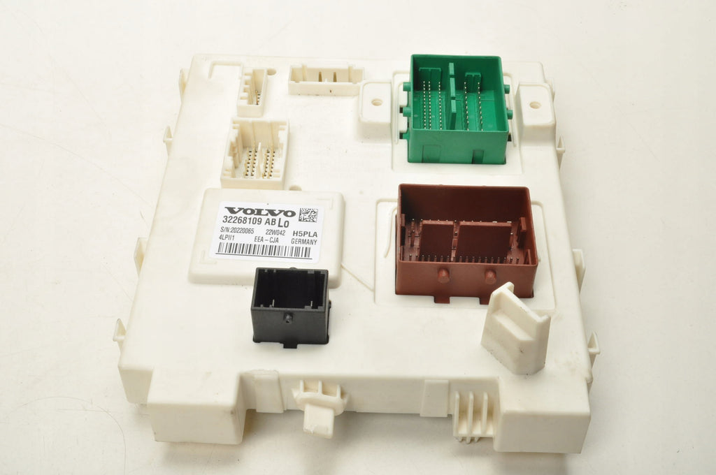 VOLVO XC40 1.5 T3 BOX MODULE BSI 32268109