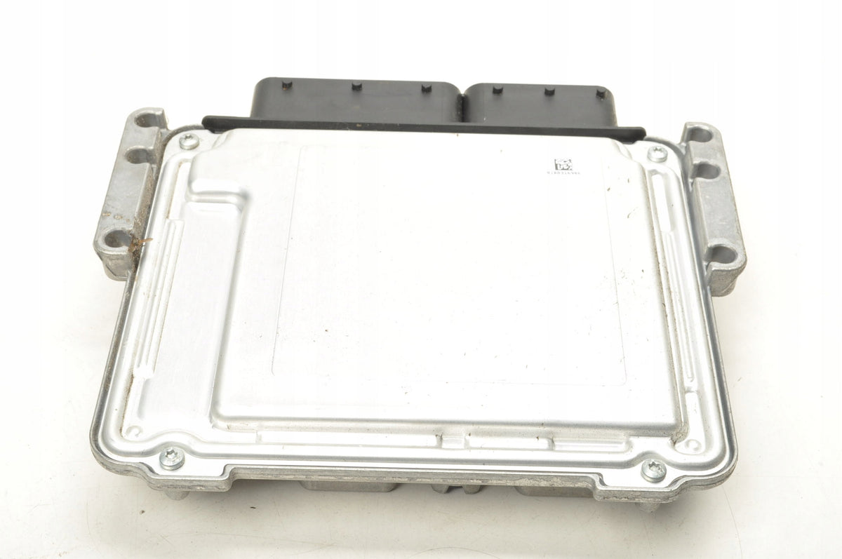 VOLVO XC40 1.5 T3 COMPUTER ENGINE DRIVER 32360463
