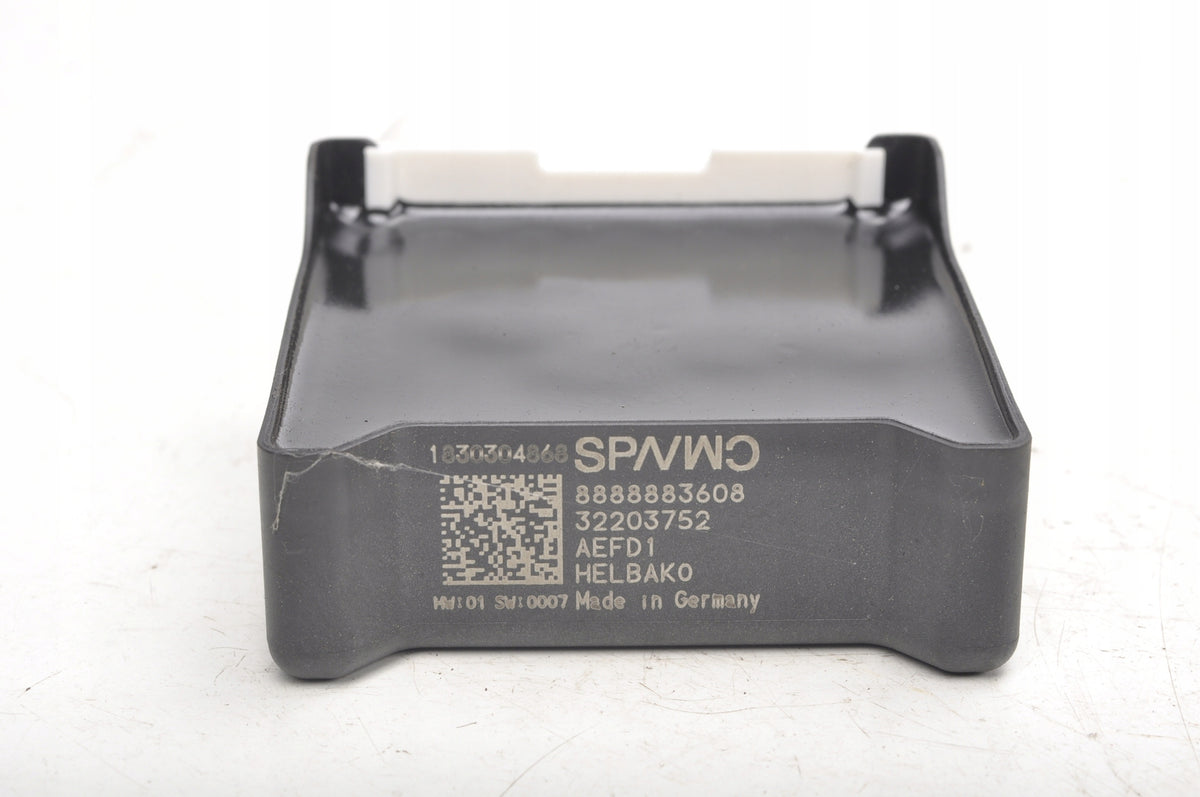 VOLVO XC40 2.0 T FUEL PUMP CONTROLLER 32203752