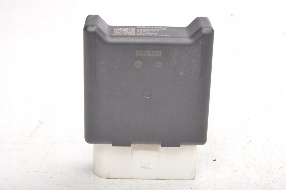 VOLVO XC40 2.0 T FUEL PUMP CONTROLLER 32203752