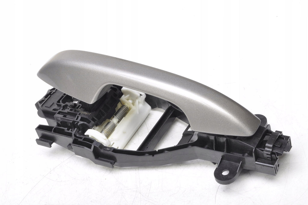 VOLVO XC40 2018- EXTERIOR DOOR HANDLE LEFT REAR 30747097