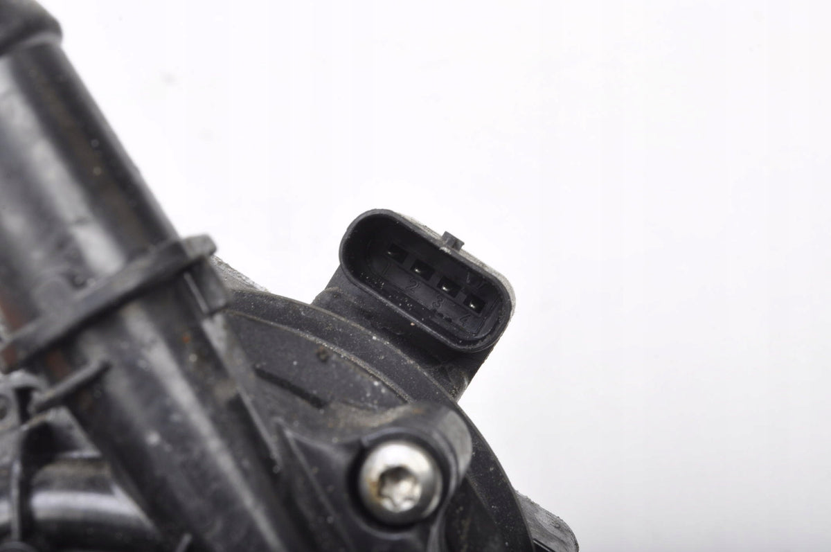 VOLVO XC40 2018- T5 WATER PUMP 32222737