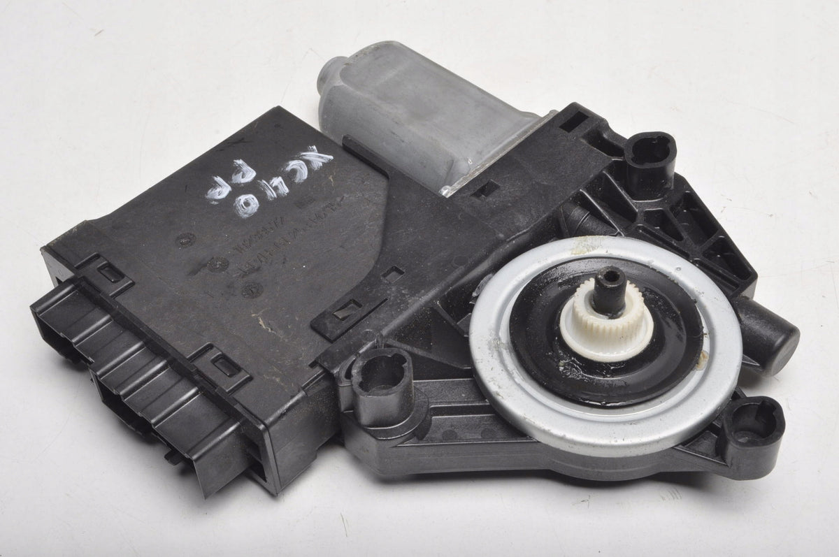 VOLVO XC40 2018- WINDSCREEN MOTOR RIGHT FRONT 31674756 966269-103