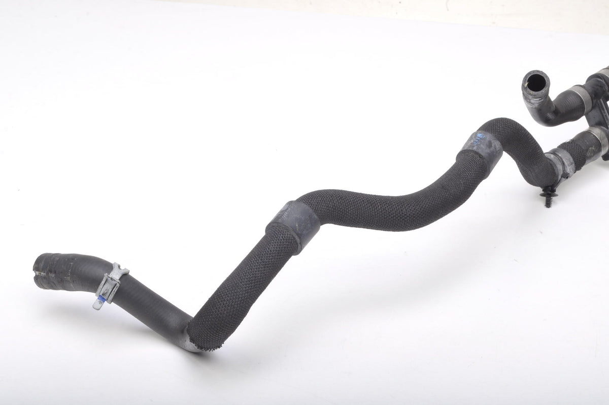 VOLVO XC40 B4 Mild-Hybrid 16V 197HP PIPE WATER CABLE 32249728