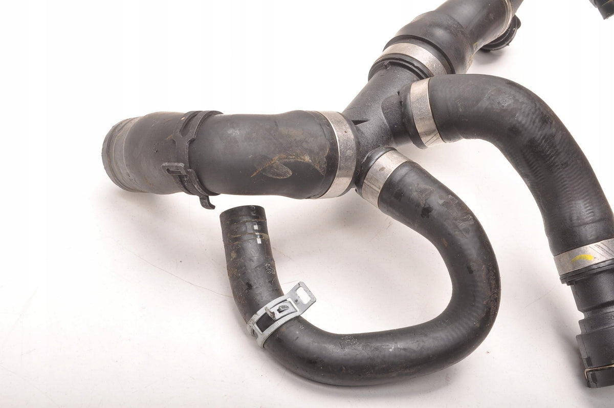 VOLVO XC40 B4 Mild-Hybrid 16V 197HP PIPE WATER CABLE