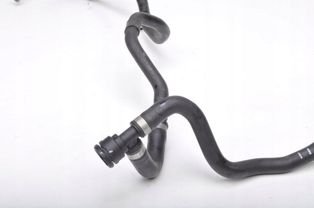 VOLVO XC40 B4 Mild-Hybrid 16V 197HP PIPE WATER CABLE