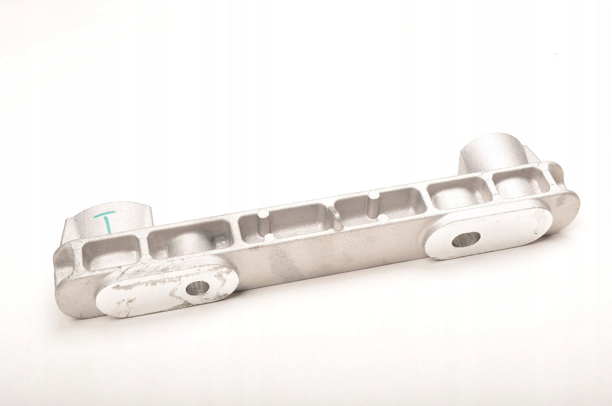VOLVO XC40 B4 Mild-Hybrid ENGINE PAW BRACKET 2025R 32137504