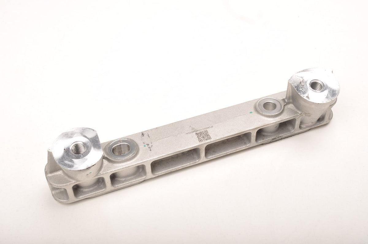 VOLVO XC40 B4 Mild-Hybrid ENGINE PAW BRACKET 2025R 32137504