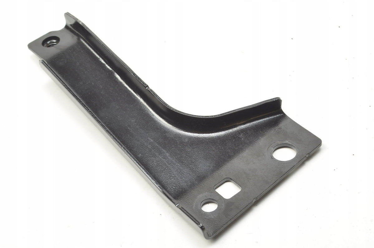 VOLVO XC40 B4 Mild-Hybrid MOUNTING BRACKET RIGHT 32329018