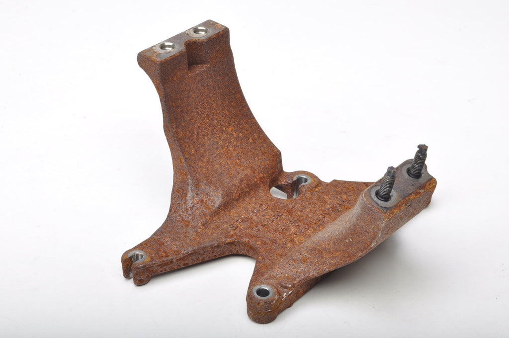 VOLVO XC40 B4 Mild-Hybrid PAW Catalyst BRACKET 31480833 2020R