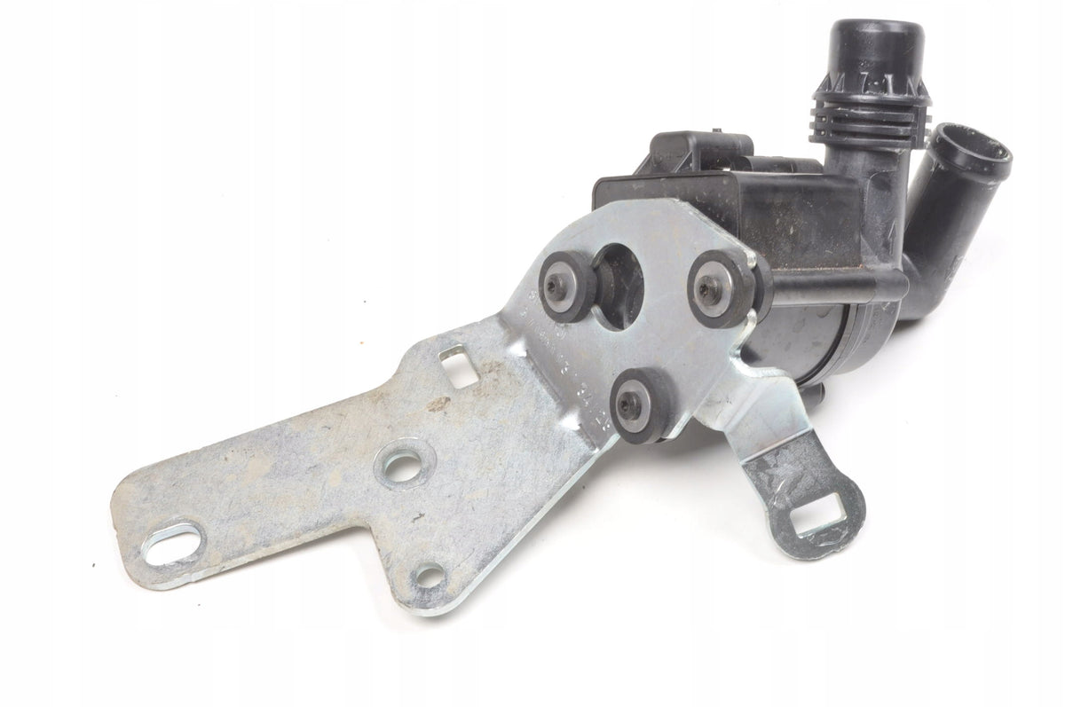 VOLVO XC40 B4 Mild-Hybrid WATER PUMP 32324819 2026
