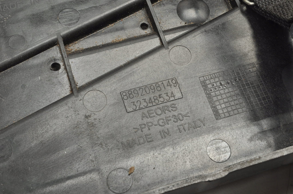 VOLVO XC40 BATTERY MOUNT 32348533