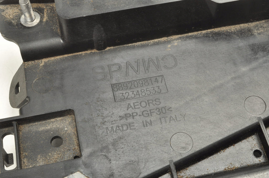 VOLVO XC40 BATTERY MOUNT 32348533